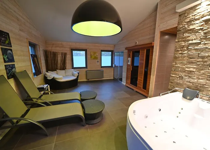 Fond Des Vaulx Hébergement de vacances *